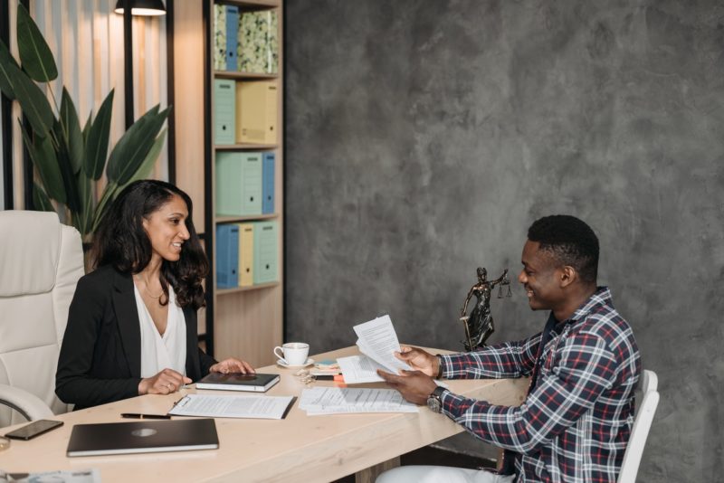 HOW MUCH DOES A LAWYER FOR REPRESENTING SOMEONE IN A CAR ACCIDENT